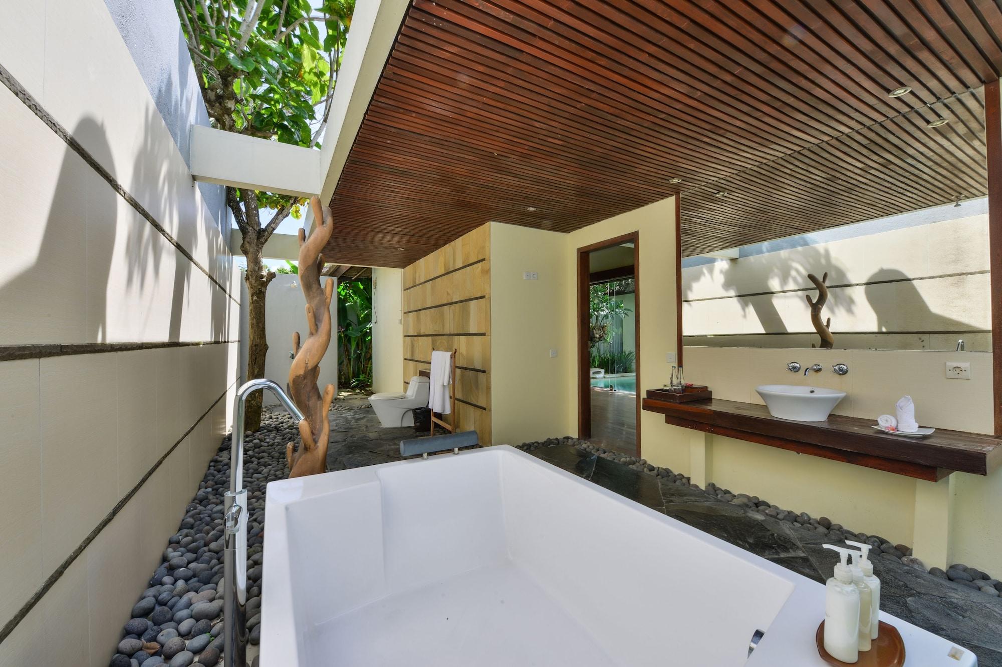 Le Nixsun Villa&Spa Uluwatu Extérieur photo